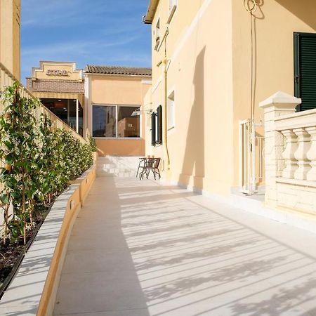 Solari Luxury Apartments Corfu Town Exterior photo